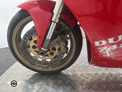 Lot 47 - 1997 DUCATI 748