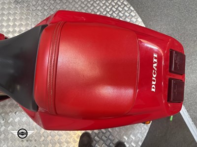 Lot 47 - 1997 DUCATI 748