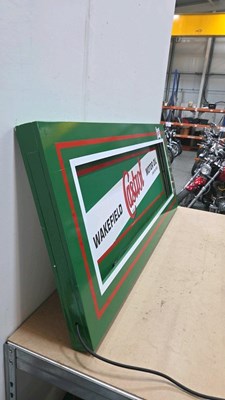 Lot 17 - LARGE ILLUMINATED CASTROL WAKEFIELD SIGN 55" X 23"