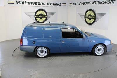 Lot 89 - 1990 VAUXHALL ASTRA
