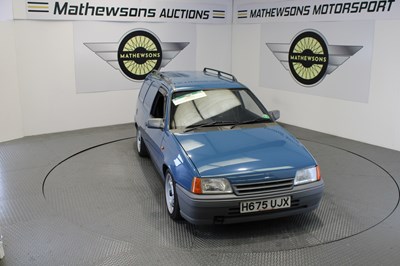 Lot 89 - 1990 VAUXHALL ASTRA