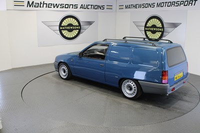 Lot 89 - 1990 VAUXHALL ASTRA