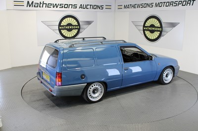 Lot 89 - 1990 VAUXHALL ASTRA