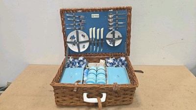 Lot 519 - SIRRAM VINTAGE PICNIC BASKET