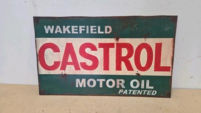 Lot 553 - METAL HAND PAINTED REPRO CASTROL MOTOR OIL SIGN 30" X 17"