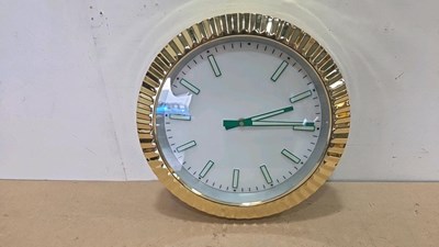 Lot 649 - ROLEX STYLE GOLD/GREEN WALL CLOCK