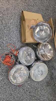 Lot 399 - BOX OF FOG AND SPOT LIGHTS