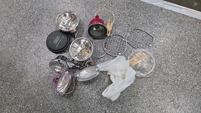 Lot 671 - BOX OF VARIOUS LIGHTS