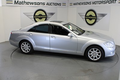 Lot 110 - 2007 MERCEDES-BENZ S550 SALOON