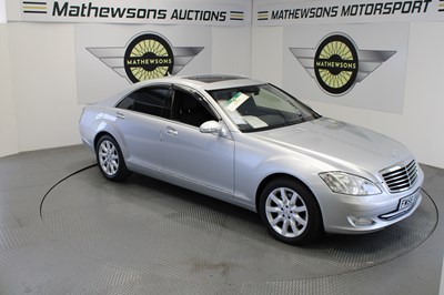 Lot 110 - 2007 MERCEDES-BENZ S550 SALOON