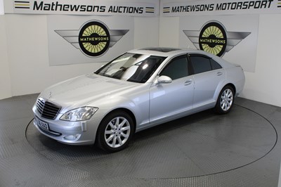 Lot 110 - 2007 MERCEDES-BENZ S550 SALOON