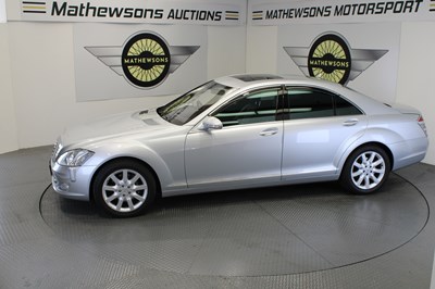 Lot 110 - 2007 MERCEDES-BENZ S550 SALOON