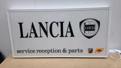 Lot 87 - LANCIA / ABARTH GARAGE ,REPRO PARTS & SERVICE ILLUMINATED SIGN 47" X 24"