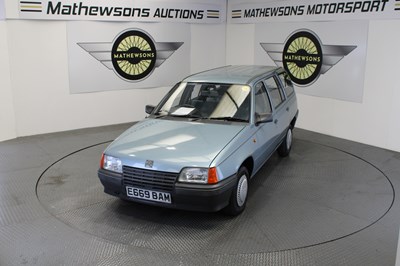 Lot 111 - 1988 VAUXHALL ASTRA S MERIT