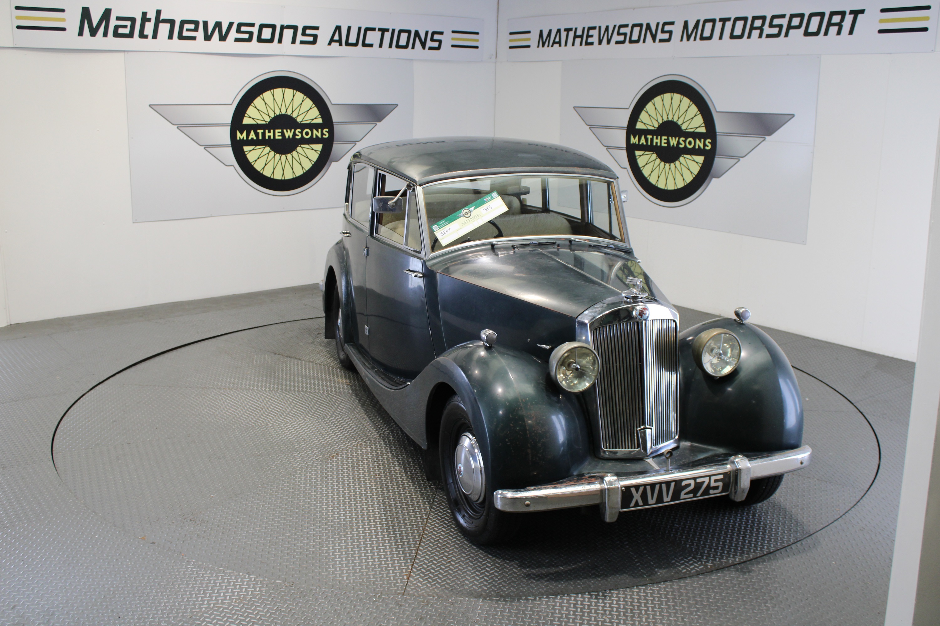Lot 385 - 1952 TRIUMPH RENOWN