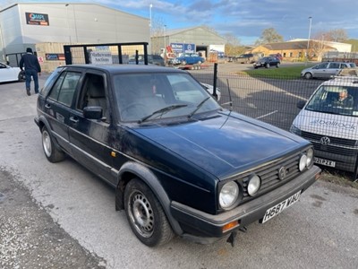 Lot 105 - 1990 VOLKSWAGEN GOLF DRIVER