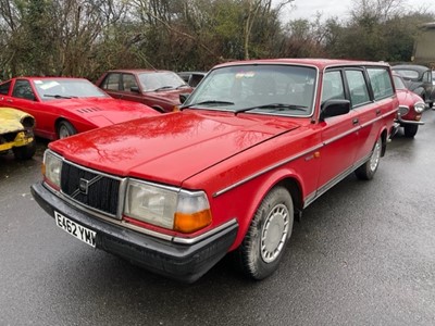 Lot 310 - 1988  VOLVO 240 GL