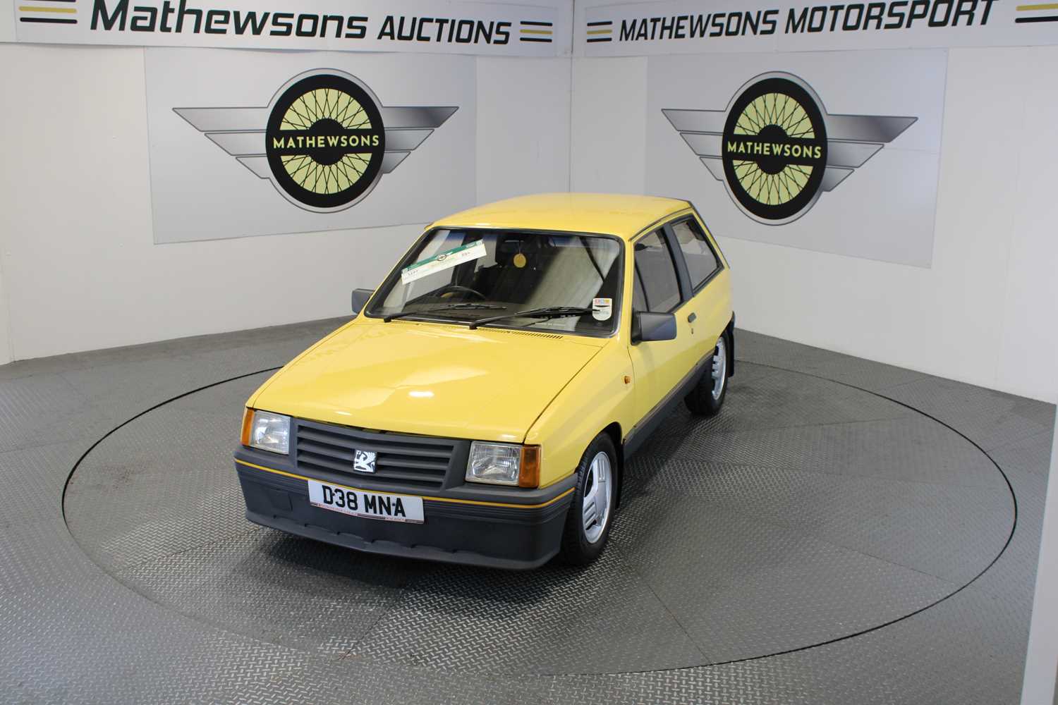 1986 VAUXHALL NOVA SR