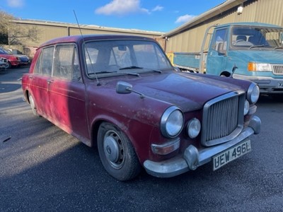 Lot 325 - 1973 VANDEN PLAS 1300 PRINCESS