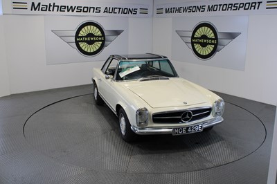 Lot 536 - 1967 MERCEDES BENZ 250SL
