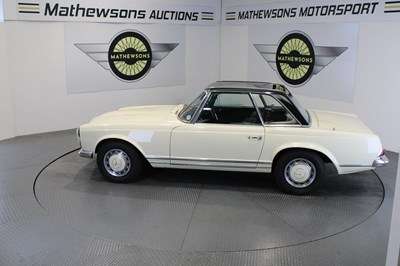 Lot 536 - 1967 MERCEDES BENZ 250SL