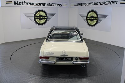 Lot 536 - 1967 MERCEDES BENZ 250SL