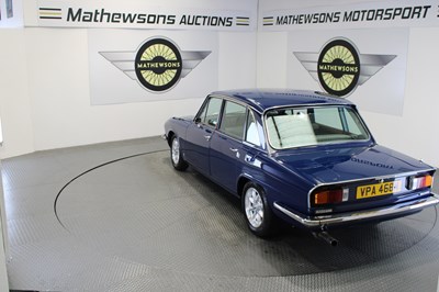 Lot 108 - 1973 TRIUMPH 2000