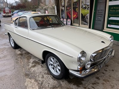 Lot 335 - 1968 VOLVO P1800 S