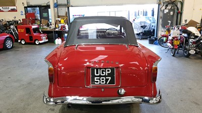 Lot 267 - 1958 SUNBEAM RAPIER SERIES 2 COUPE DE VILLE
