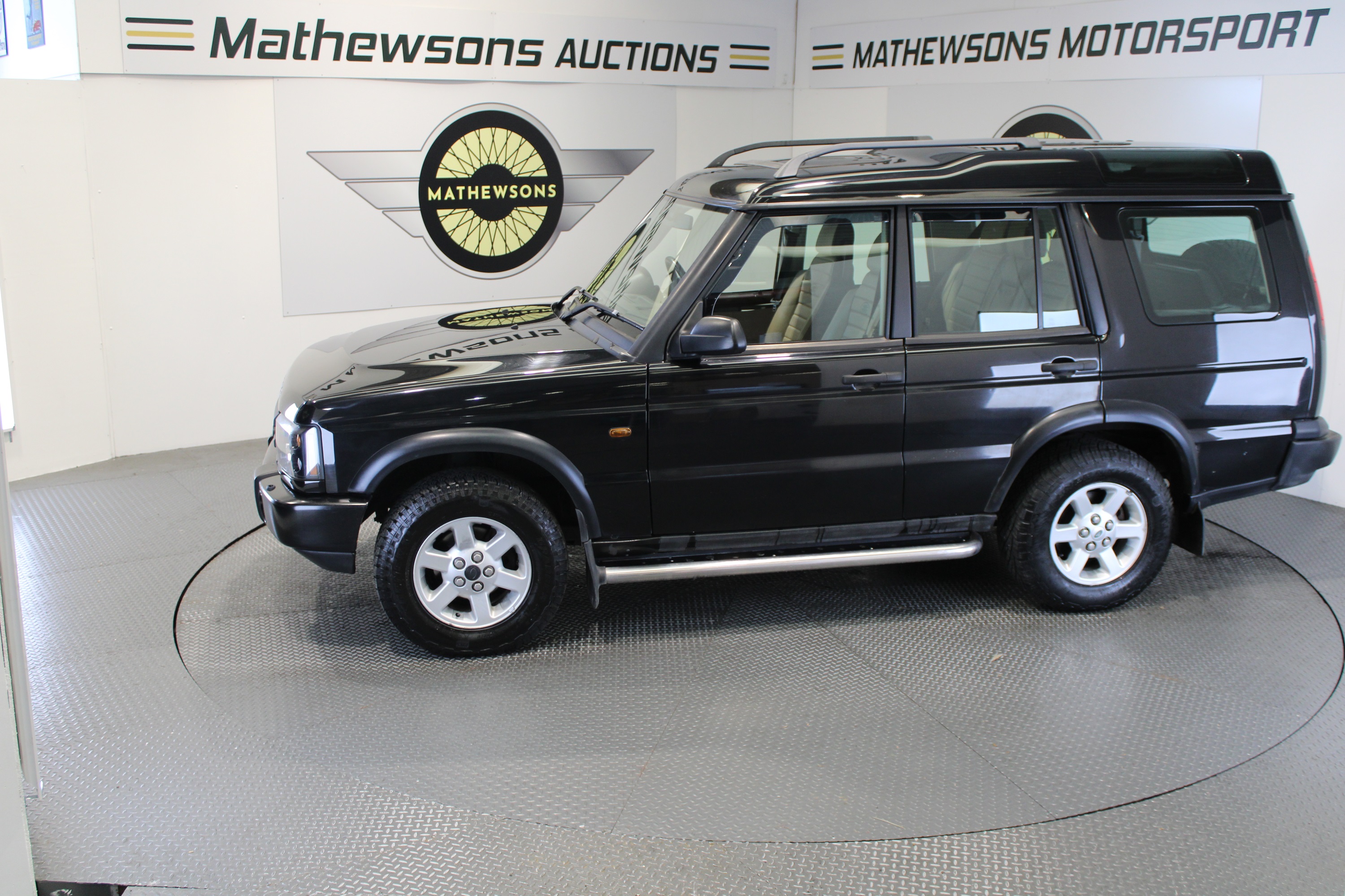 Lot 128 - 2003 LAND ROVER DISCOVERY TD5 GS