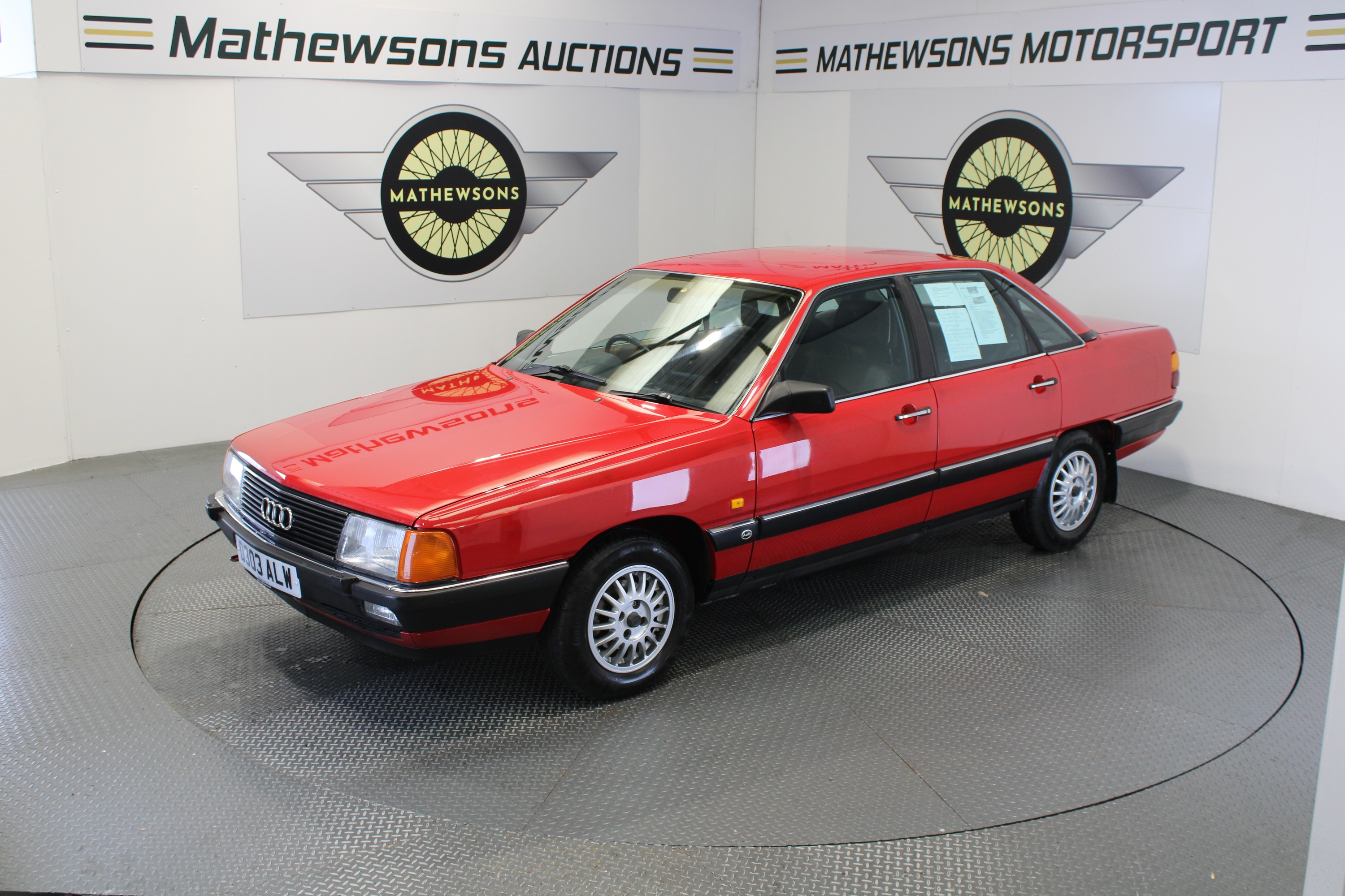 Lot 636 - 1986 AUDI 100 CD AUTO