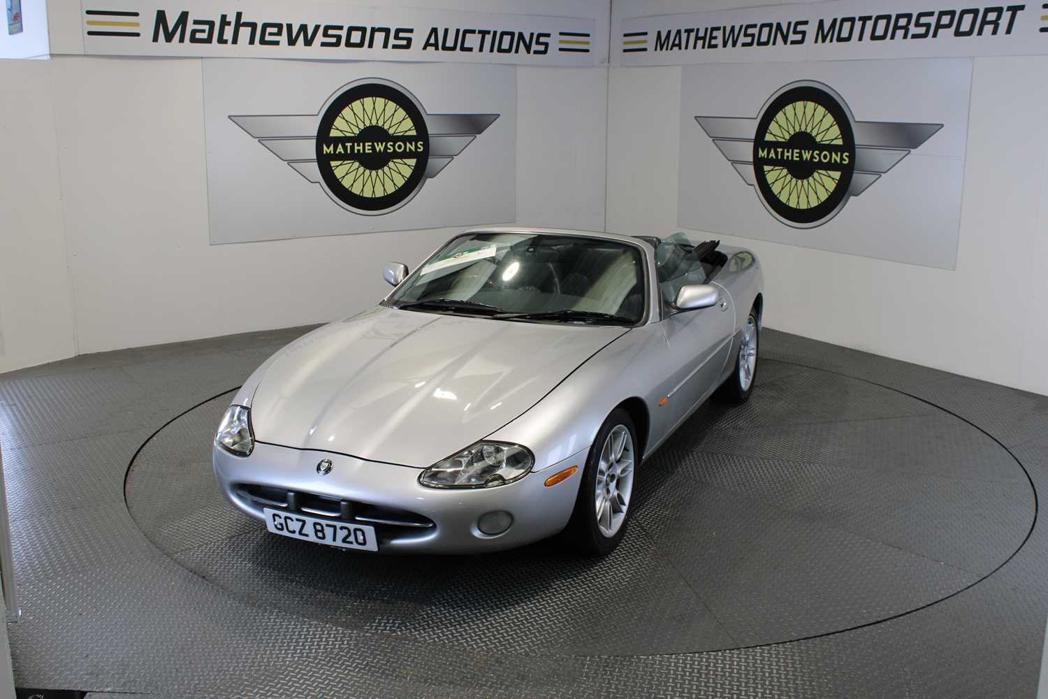 2000 JAGUAR XK8 CONVERTI...