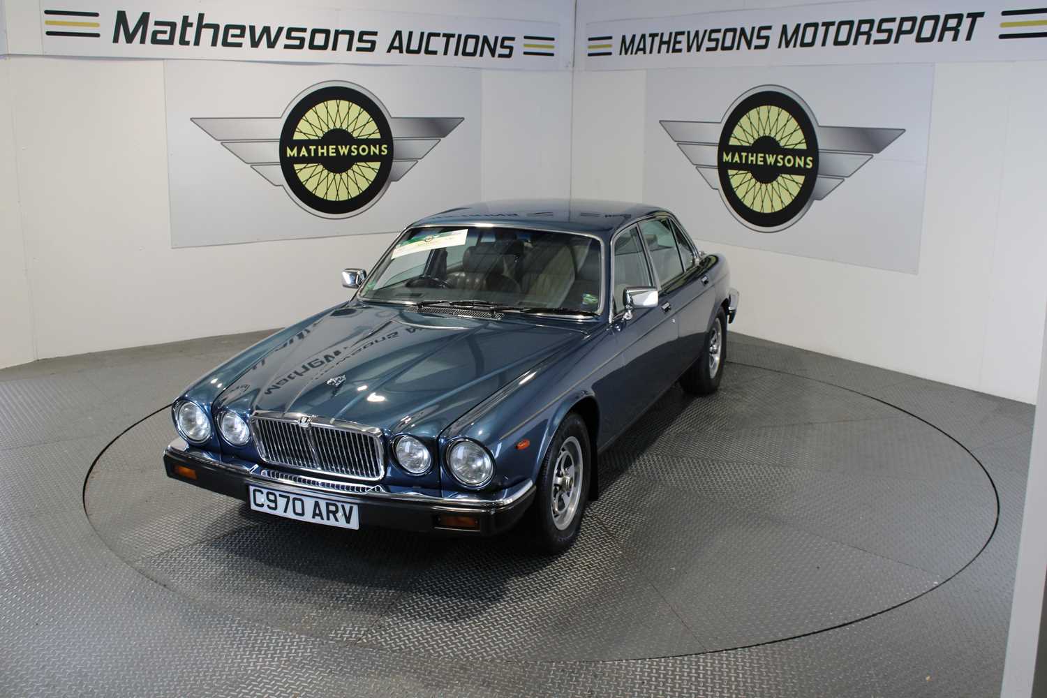 1986 JAGUAR 4.2 XJ6 AUTO