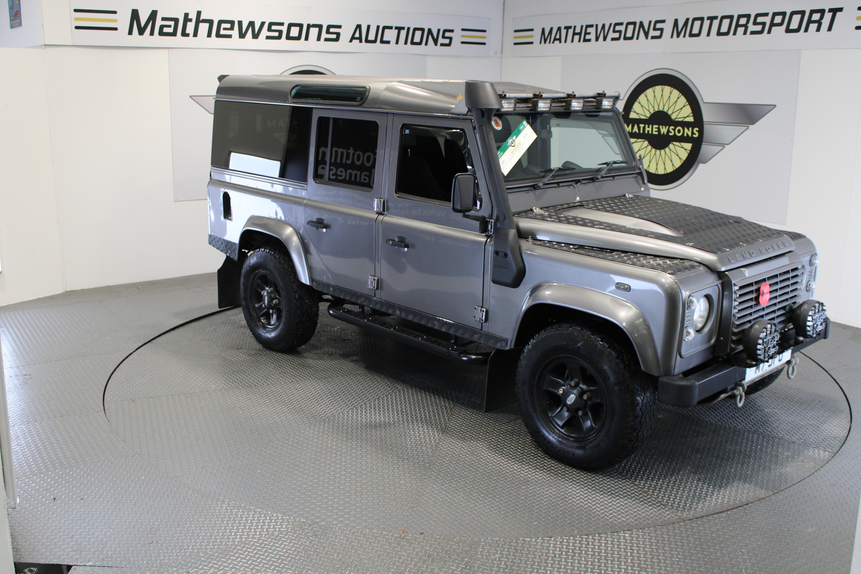 Lot 403 - 2010 LAND ROVER DEFENDER 110 XS TDI D/C