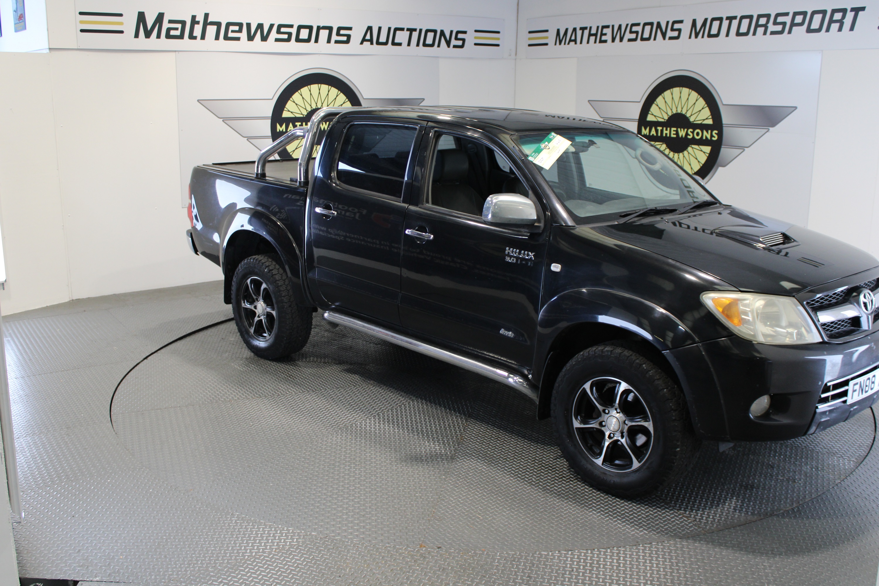 Lot 446 - TOYOTA HILUX INVINCIBLE D-4D