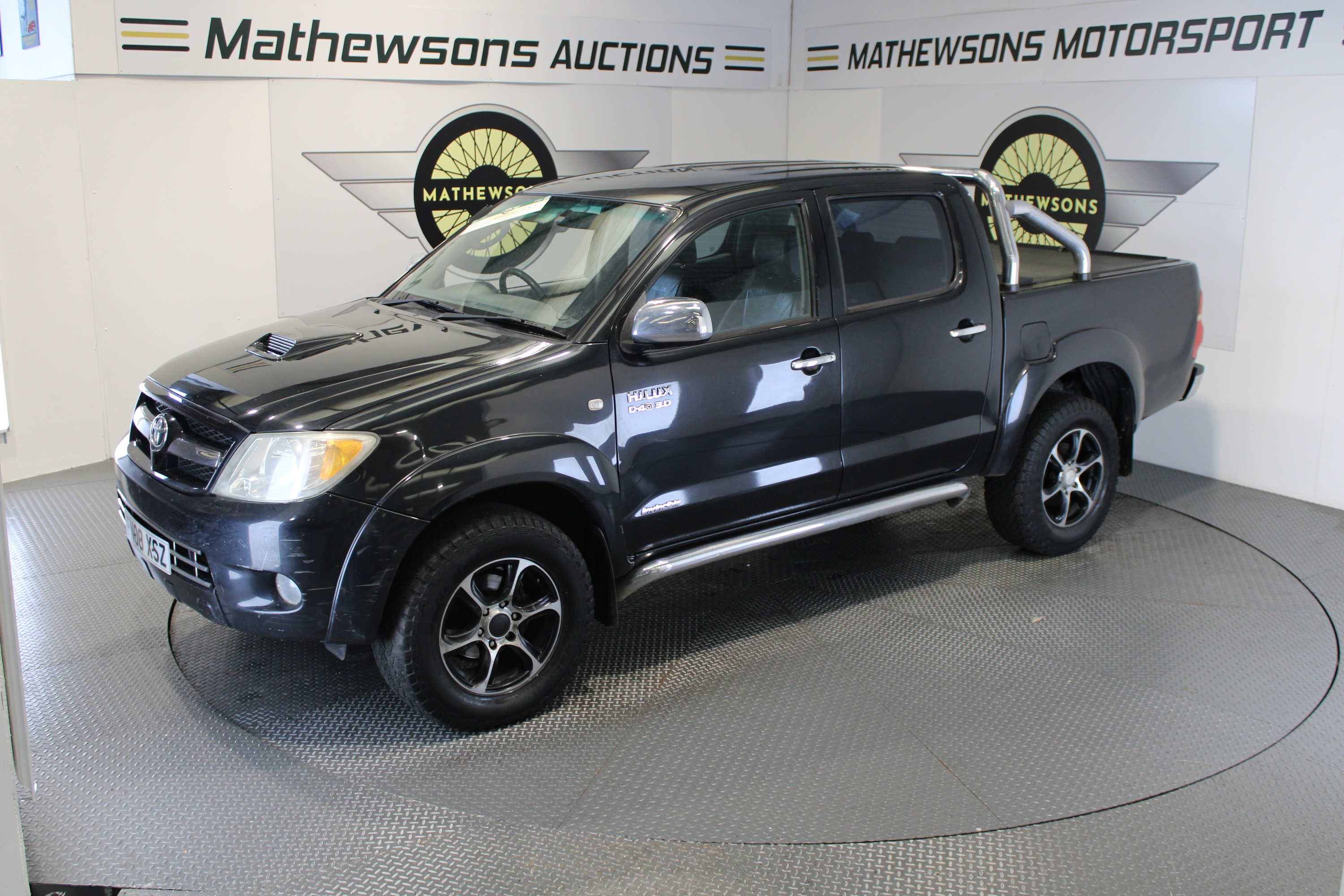 Lot 446 - TOYOTA HILUX INVINCIBLE D-4D