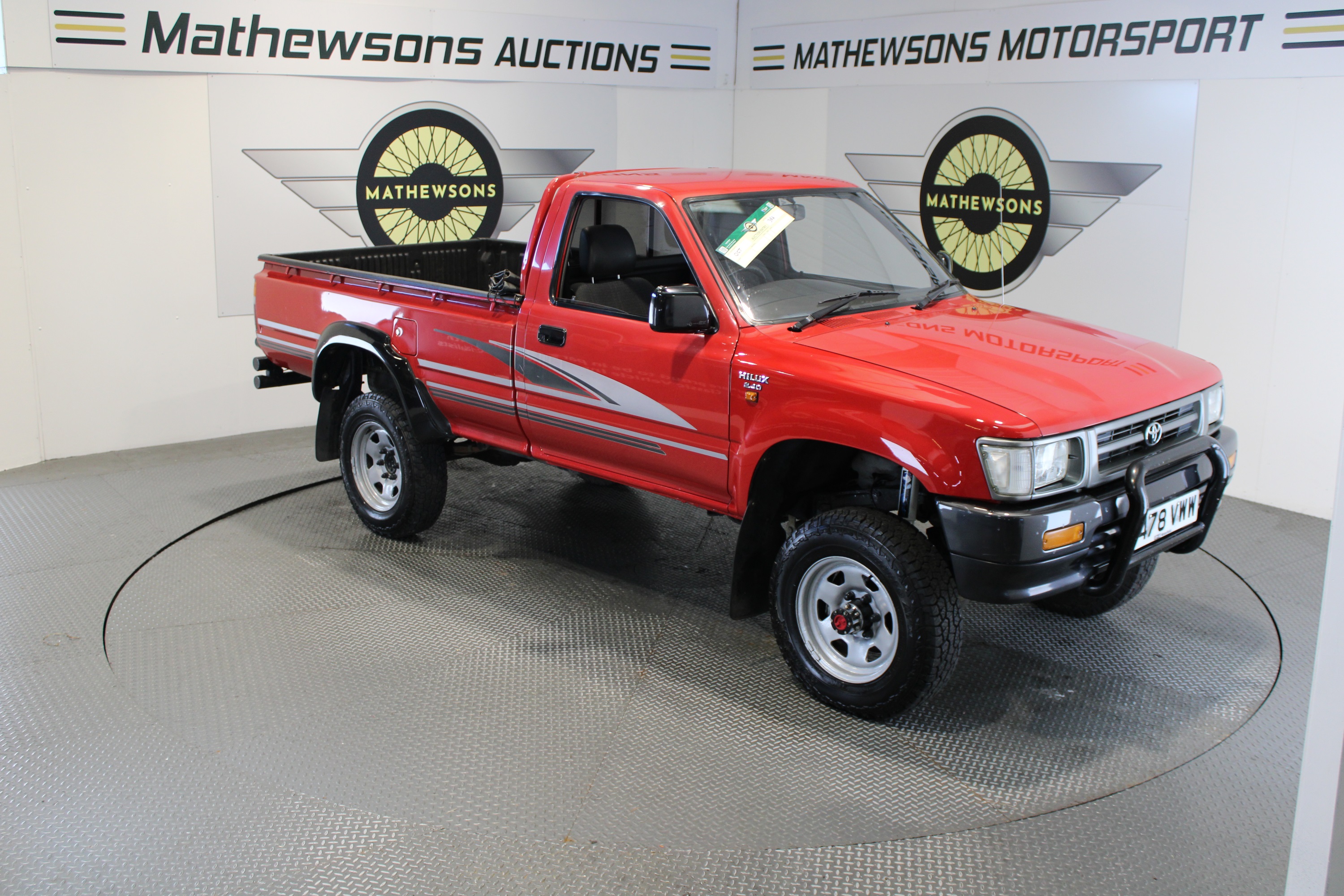 Lot 364 - 1995 TOYOTA HILUX 4X4 DIESEL