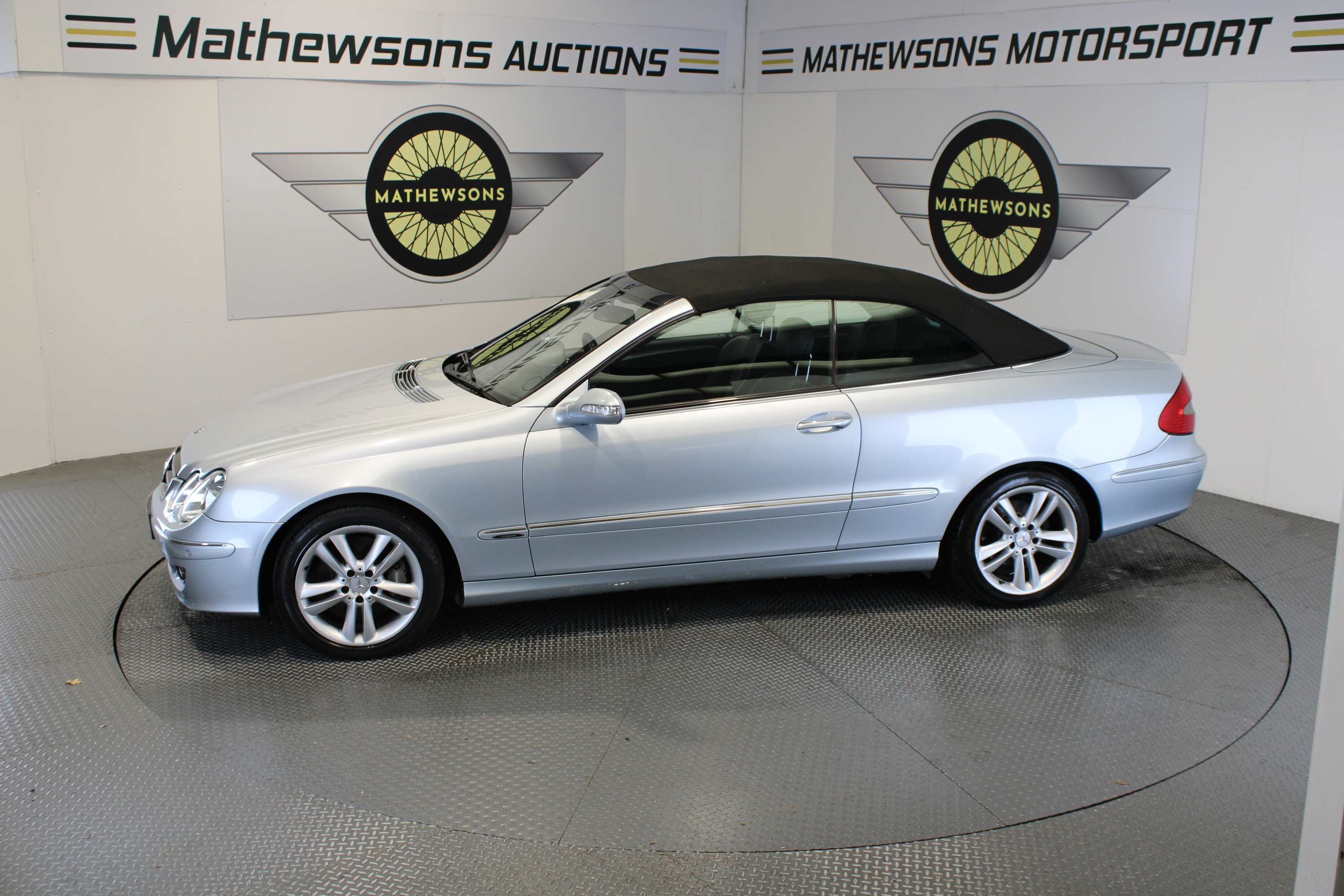 Lot 30 - 2005 MERCEDES CLK350 AVANTGARDE AUTO