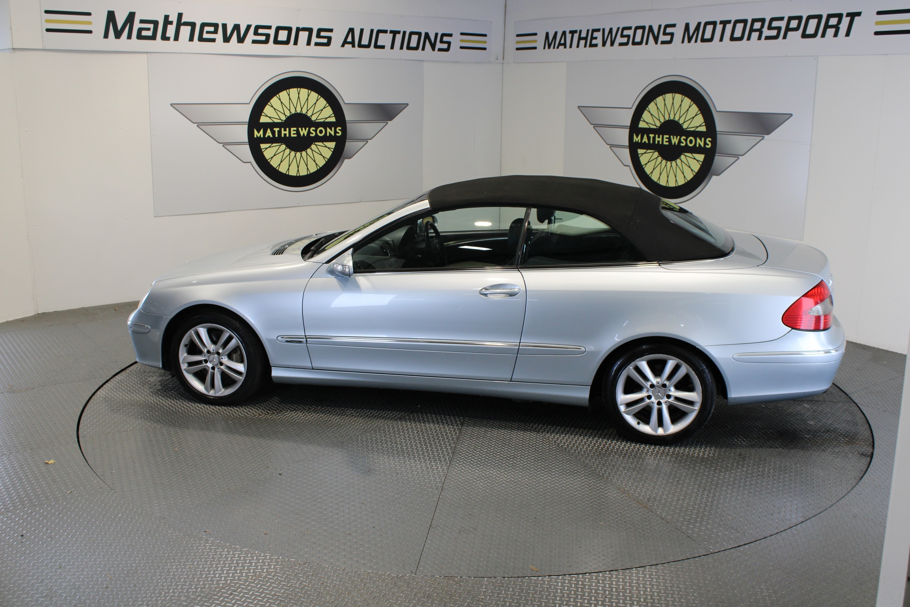 Lot 30 - 2005 MERCEDES CLK350 AVANTGARDE AUTO