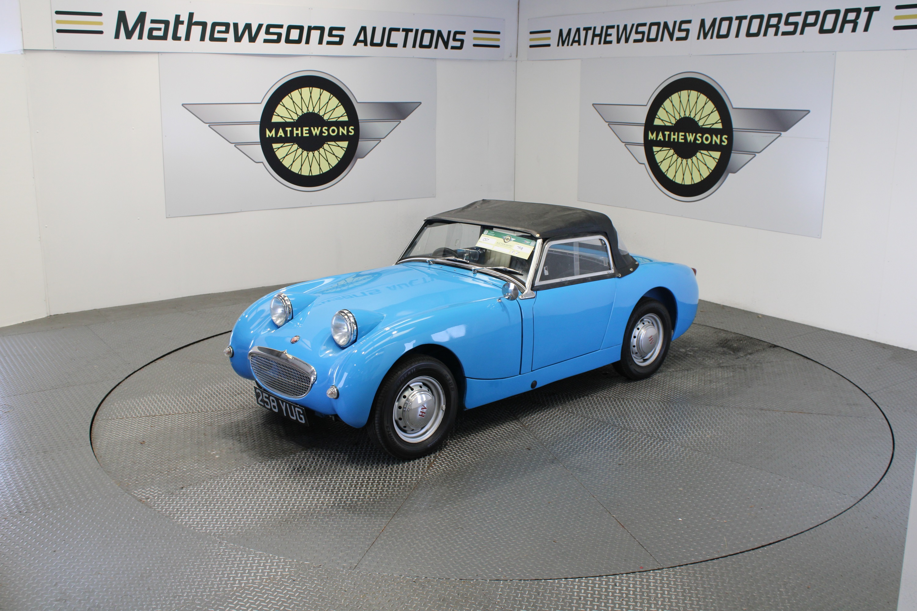 Lot 798 - 1960 AUSTIN HEALEY FROGEYE SPRITE