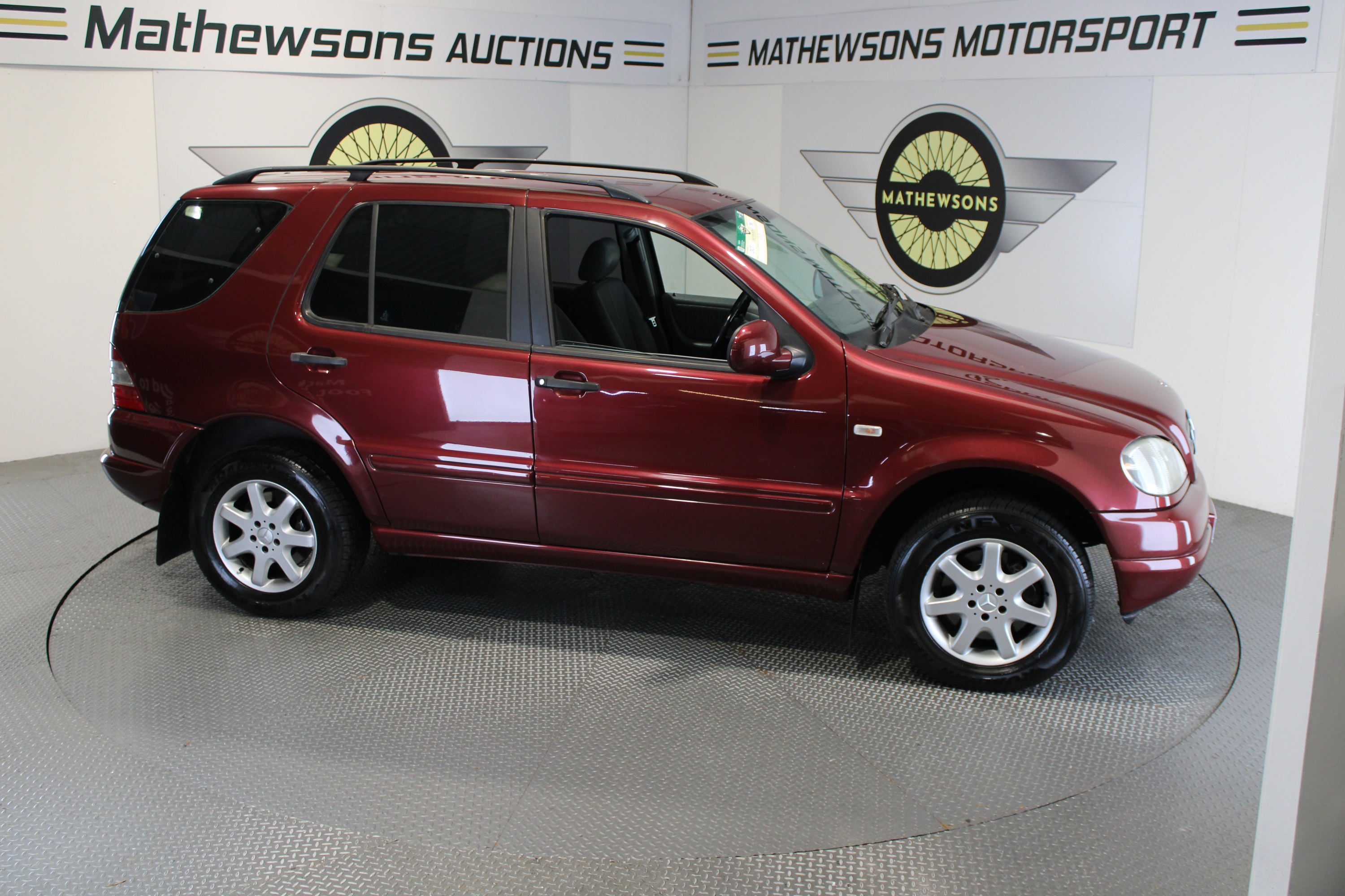 Lot 396 - 2000 MERCEDES ML 430 AUTO