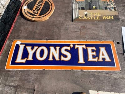 Lot 402 - LYONS TEA