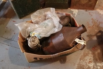 Lot 441 - OIL JUG/OIL LAMP & 8 DAY GARAGE HEATER