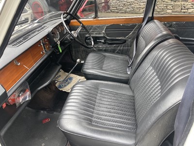 Lot 419 - 1968 TRIUMPH 1300
