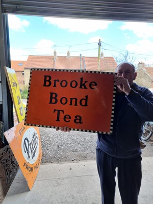 Lot 501 - BROOK BOND SIGN