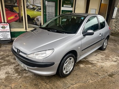 Lot 427 - 2001 PEUGEOT 206