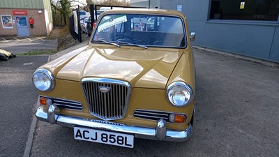 Lot 437 - 1972 WOLSELEY 1300