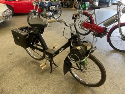 Lot 28 - VELO SOLEX S3300
