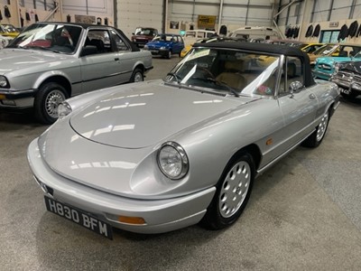 Lot 70 - 1991 ALFA ROMEO SPIDER CONVERTIBLE