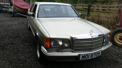 Lot 74 - 1982 MERCEDES 500 SE